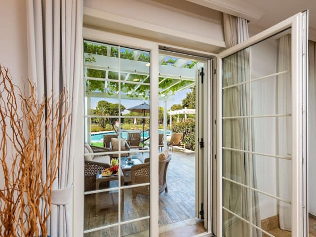 Azure Villa, 2 Bedrooms, Sea water pool