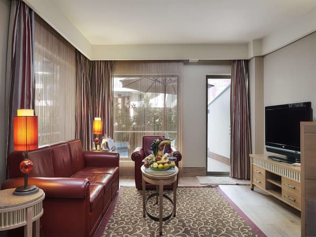 Lake Houses Lapis, pool access