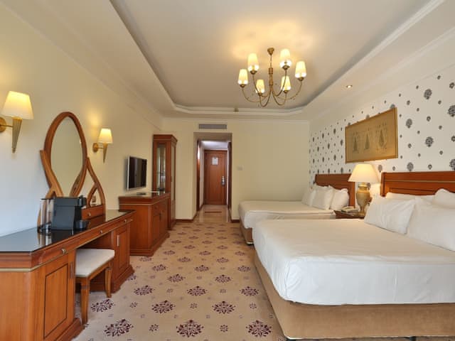 Club Room Forest View