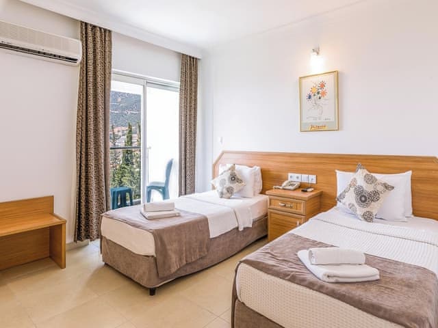 Junior Suit Kara Manzarali