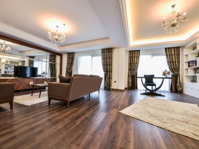 Royal Suite, 1 Queen Bed with Sofa bed, Jetted Tub