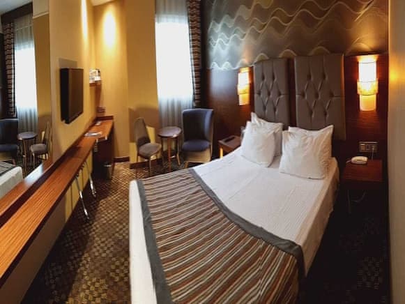 Standard Single Room, Smoking