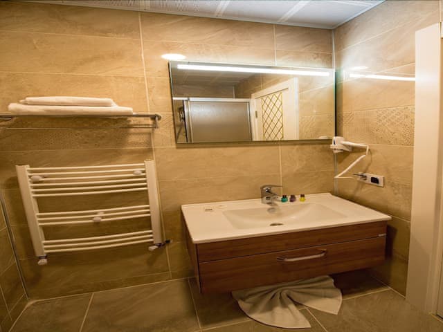 Delüks Çift Kişilik Oda