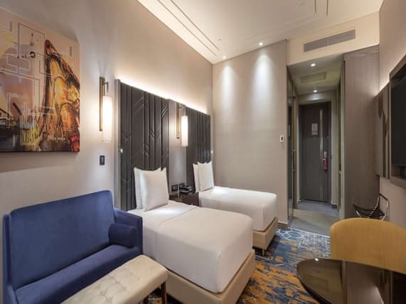 Twin Deluxe Room with Sea View