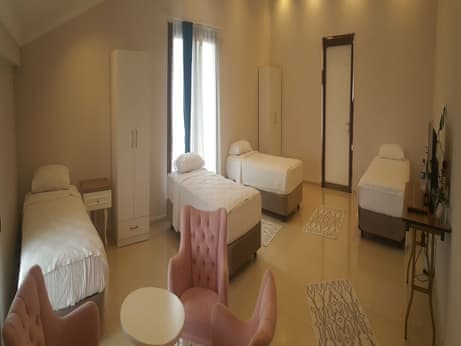 Triple Room, Smoking