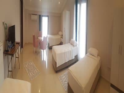 Triple Room, Smoking