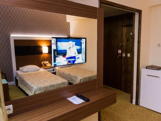 Economy Twin Room (2 Adults + 1 Child), Without View and Without Balcony