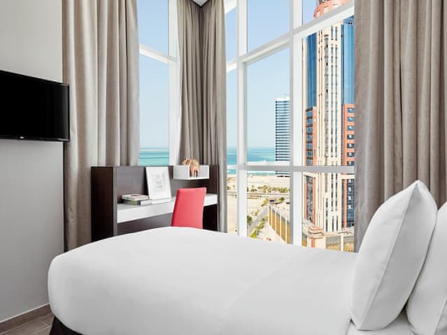 Suite, Multiple Beds, Kitchen