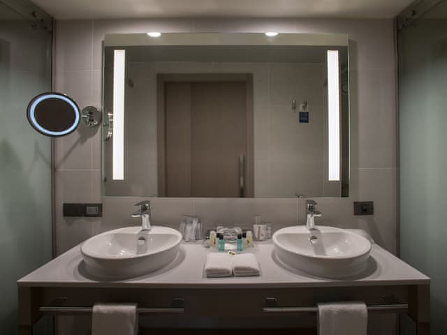 Junior Suite, 1 Bedroom, Sea View, Corner