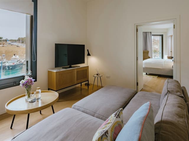 Corner Suite with Harbour View