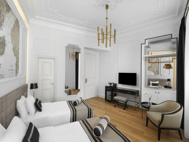 Deluxe Taksim Square Twin