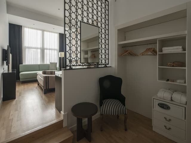 Deluxe Triple French