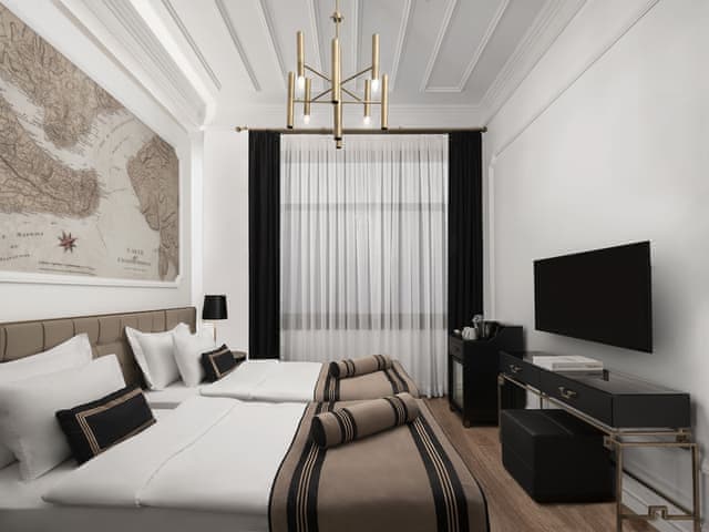 Standard Room No View Twin