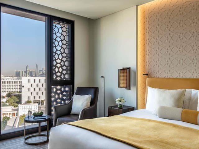 Superior Room, 1 King Bed (Corniche View)
