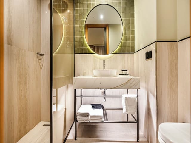 Delüks Çift Kişilik Oda