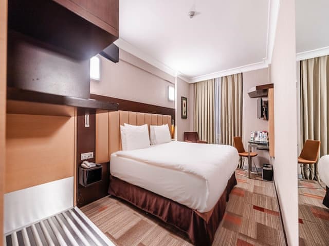 Standard Double Room, 1 Queen Bed