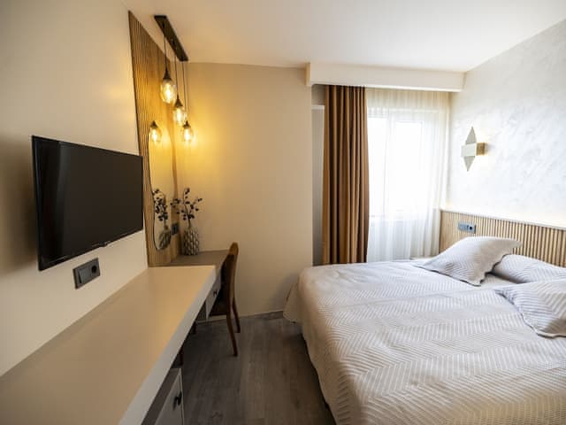 Classic Room, 1 Queen Bed