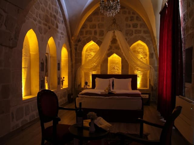 Honeymoon Studio Suite