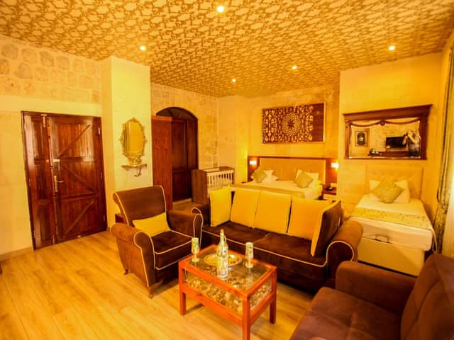 Executive Üç Kişilik Oda