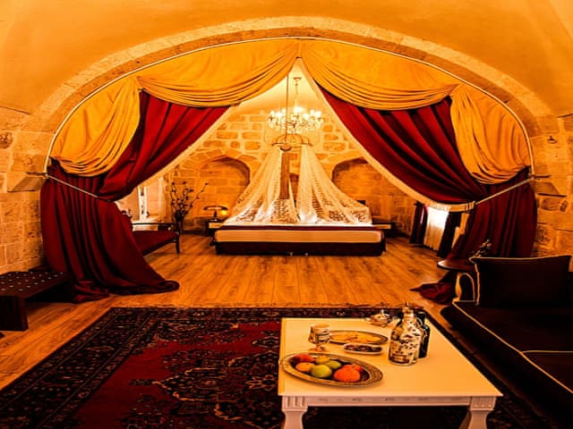 Honeymoon Studio Suite