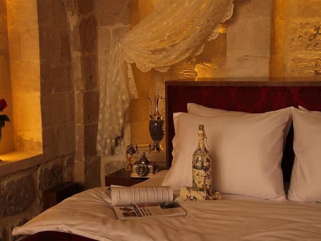 Honeymoon Studio Suite