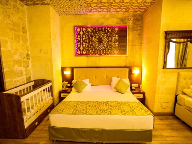 Executive Üç Kişilik Oda