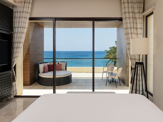 Room, 1 King Bed, Non Smoking, Partial Sea View (Penthouse Vila)