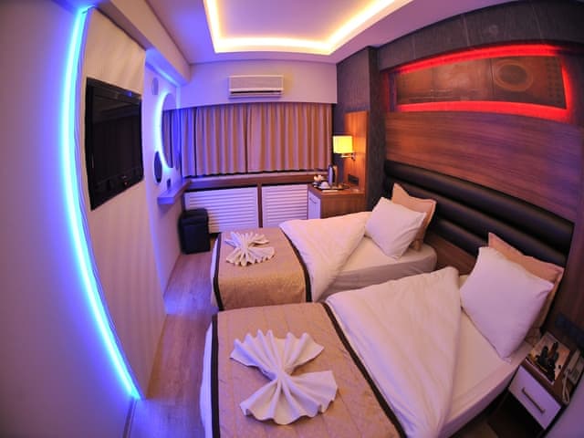 Standart Üç Kişilik Oda