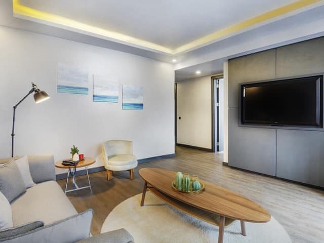Suite, Terrace (King)