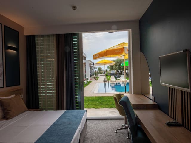 Standard Room, Pool view