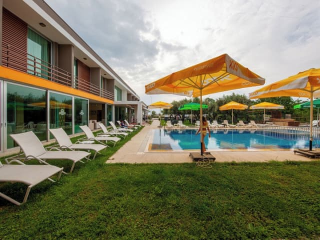 Standard Room, Pool view