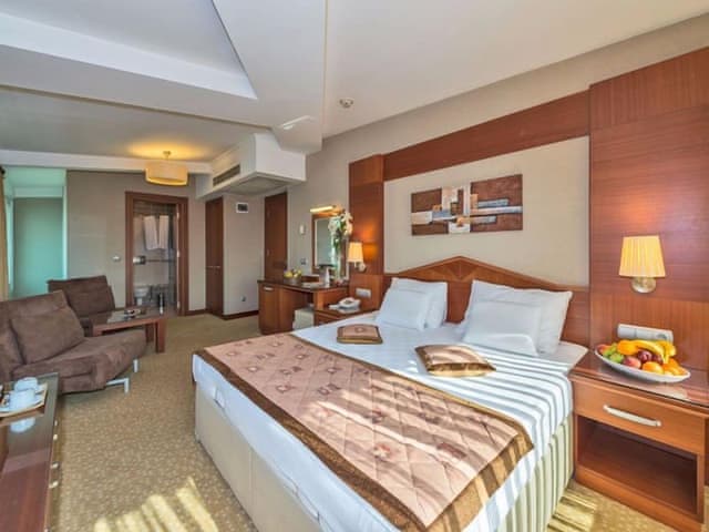 Superior Deluxe Suite Room
