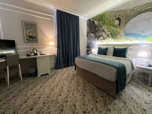 Junior Suite, 1 King Bed, Non Smoking, Balcony (with Two Single SofaBeds)