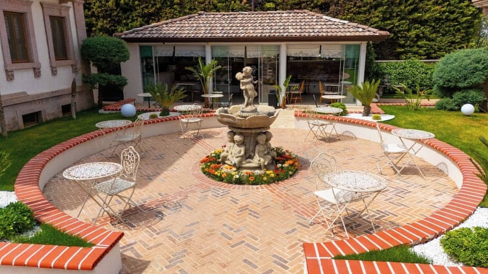 Cunda Vrodi By House