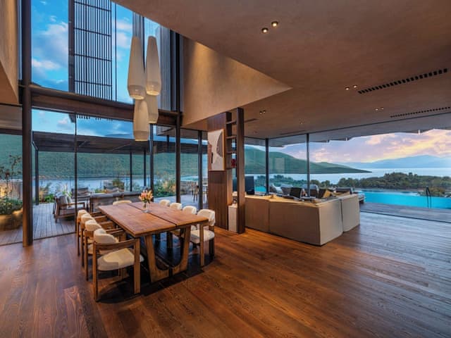 Sunset Citrus Villa 3 Bedrooms