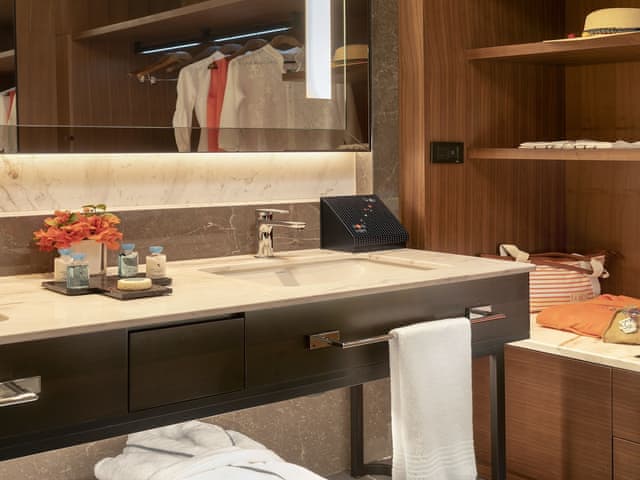 Superior Room, Partial Sea View