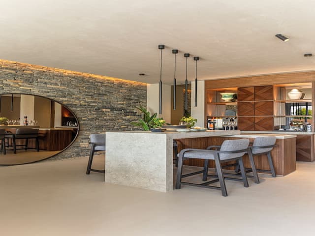 Maki Villa 2 Bedroom Partly Sea View