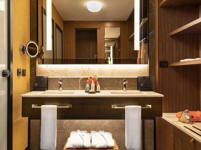 Family Room, Partial Sea View