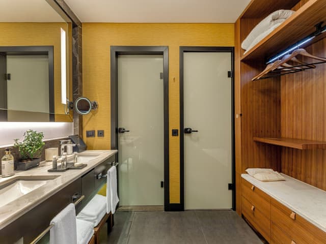 Maki Villa 2 Bedroom Partly Sea View