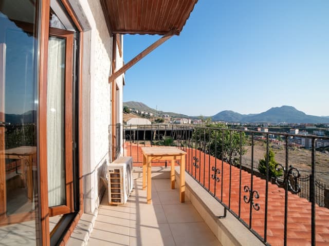 Standard Double Room, Balcony, Garden View