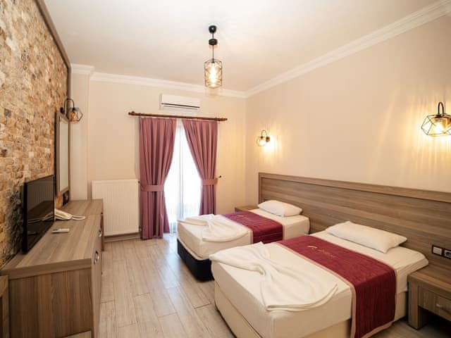 Standart Üç Kişilik Oda