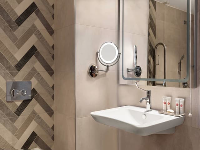 Room, 1 King Bed, Accessible, Smoking