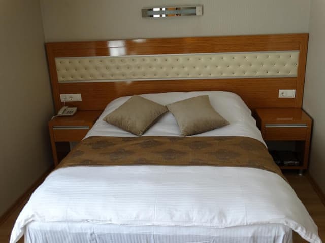 Delüks Tek Kişilik Oda