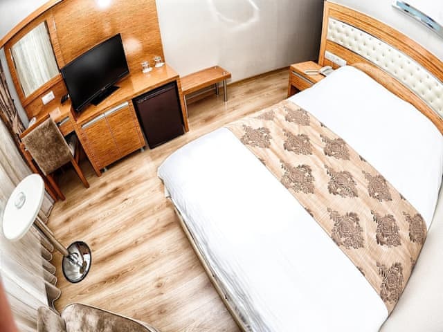 Delüks Tek Kişilik Oda