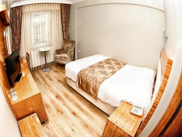 Delüks Tek Kişilik Oda