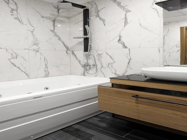 Deluxe Room, Jetted Tub