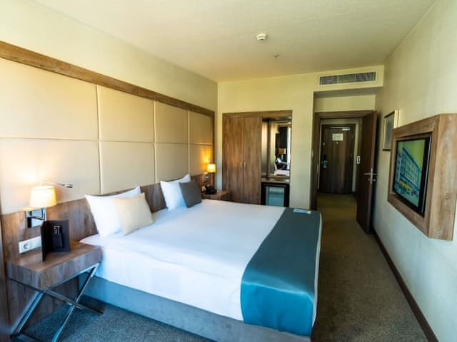 Deluxe Room, 1 Double Bed, Balcony