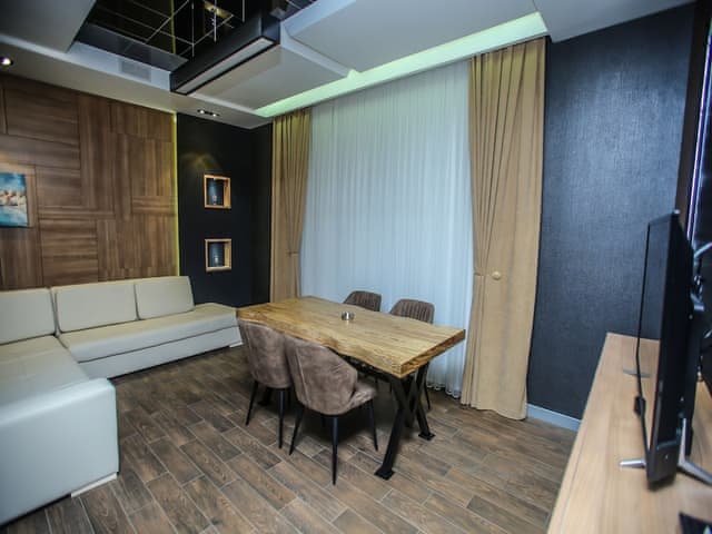 Comfort Suite, 1 King Bed