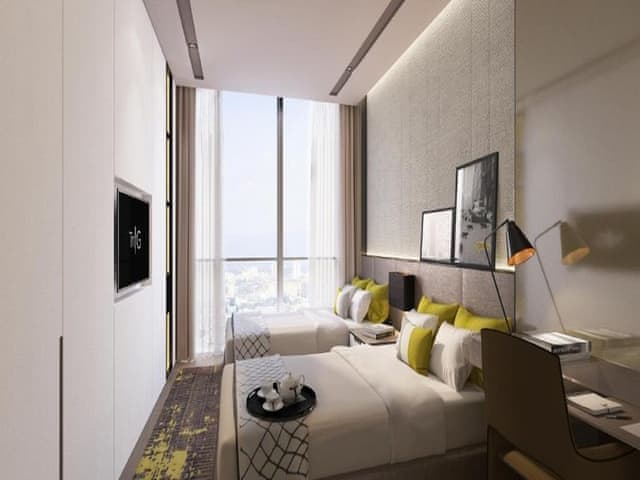 Room, 2 Twin Beds, City View