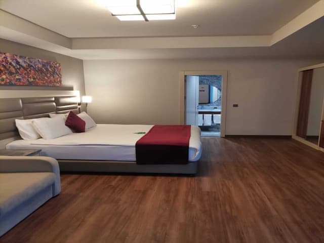Junior Suite Room